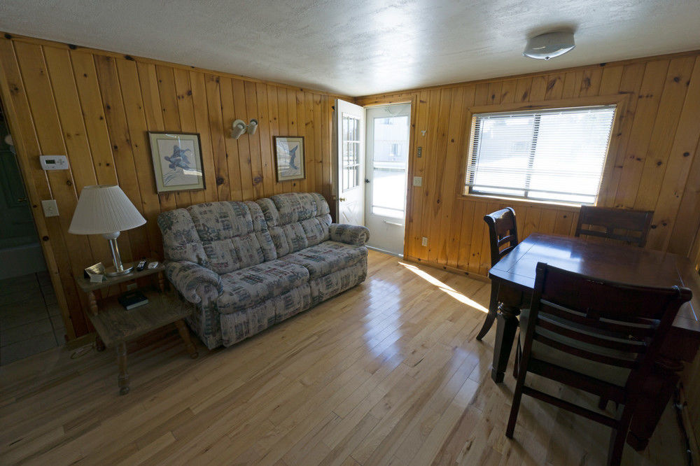 Crystal Lake Resort Beulah Exterior foto